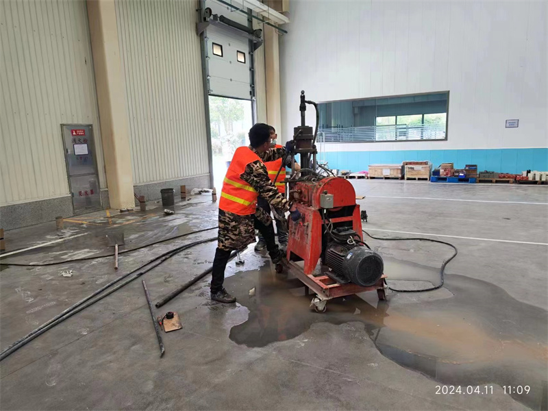 仪陇厂房地面下沉塌陷注浆加固施工